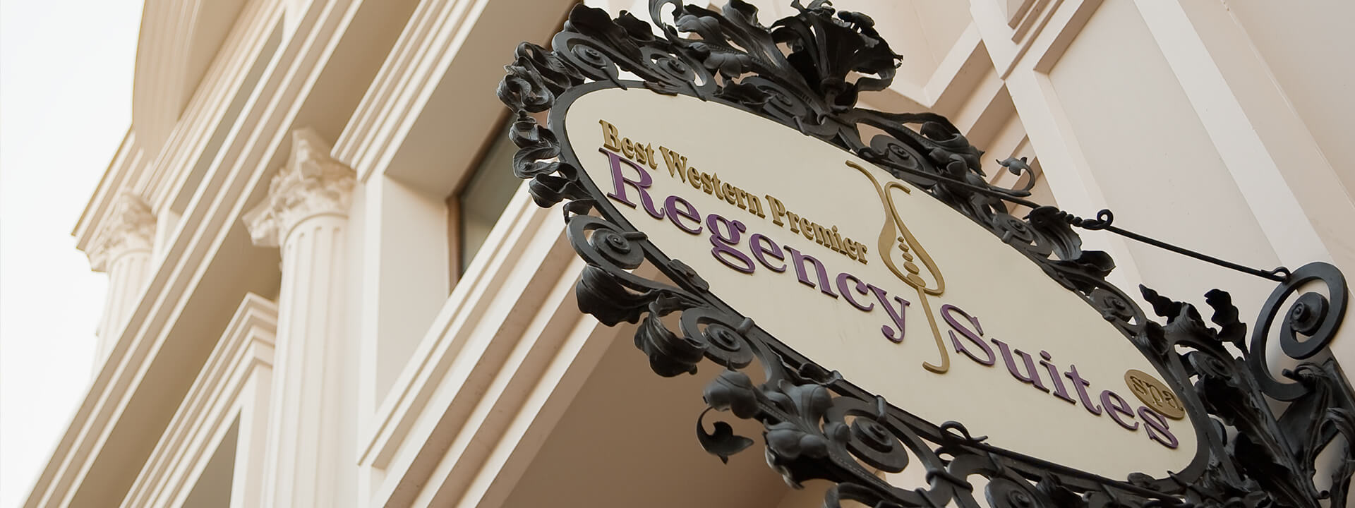 BEST WESTERN PREMIER REGENCY SUITES & SPA Z-3.jpg